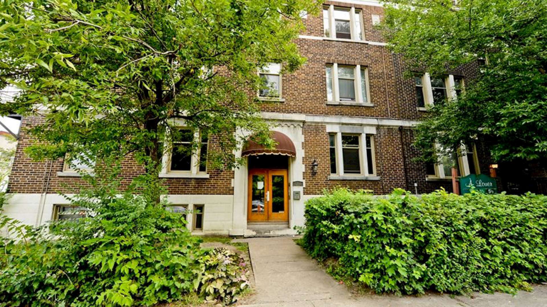 1674 - 1700 Sherbrooke Est