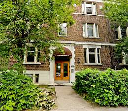1674 - 1700 Sherbrooke Est